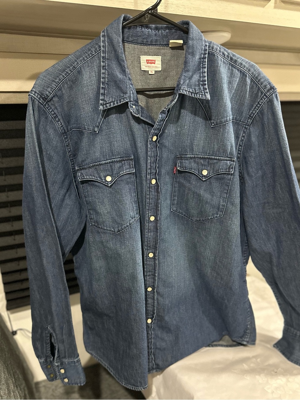 Levi's Men's Indigo Denim Western Shirt size XL
